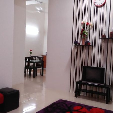 Maihomestay Сери-Искандар Экстерьер фото