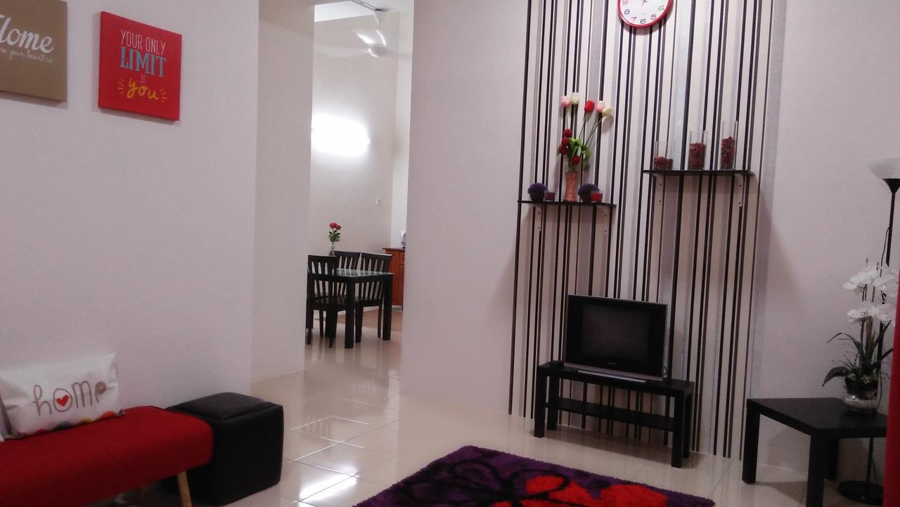 Maihomestay Сери-Искандар Экстерьер фото